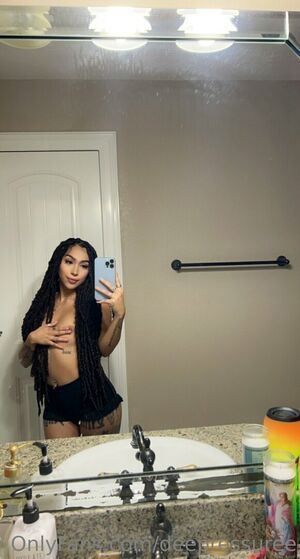 BabyMedee Nude Photos photo 9