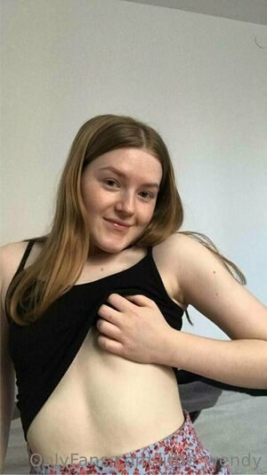 Little_Wendy Nude Photos photo 138