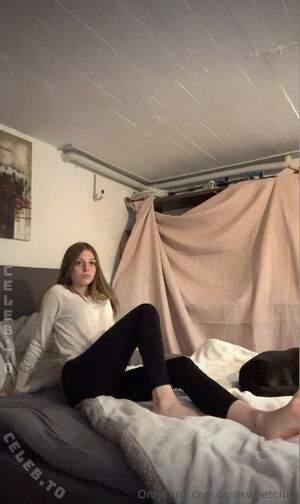 Larasweetclub Nude Photos photo 7