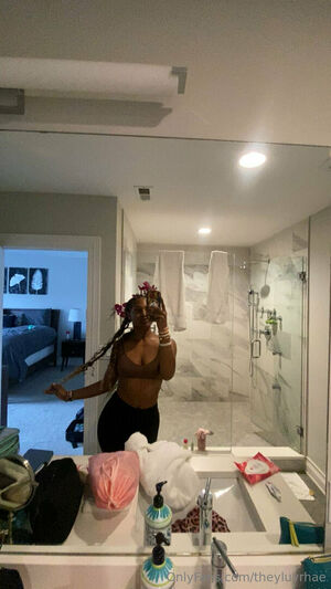 Theyluvrhae Nude Photos photo 1