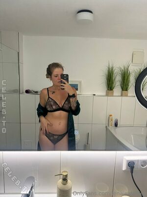 Lenaisabellex Nude Photos photo 29
