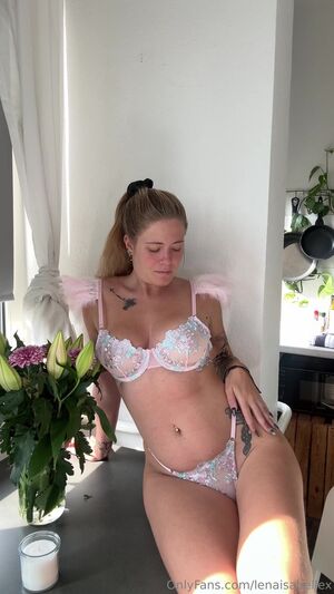 Lenaisabellex Nude Photos photo 65