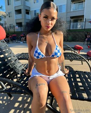 Itsnadiarae Nude Photos photo 39