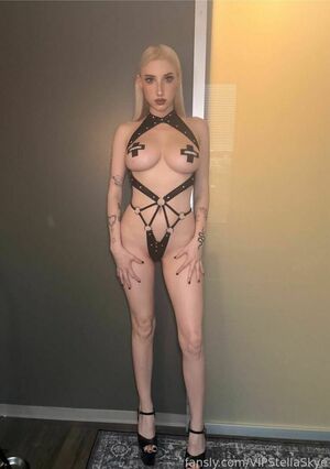 Stella Skye Nude Photos photo 64
