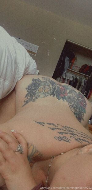 DayDreamingPrisoner252 Nude Photos photo 16
