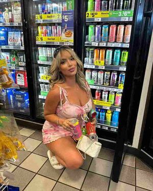 AraQueenBae Nude Photos photo 5