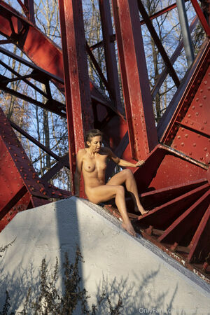 LoraCr0ss Nude Photos photo 47