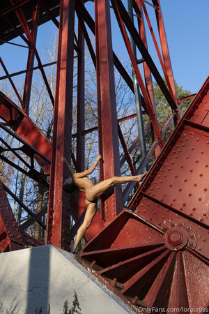 LoraCr0ss Nude Photos photo 51