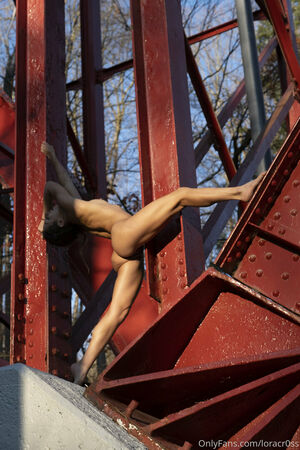 LoraCr0ss Nude Photos photo 52