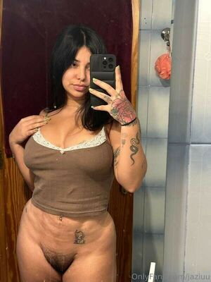 Jaziuu Nude Photos photo 5