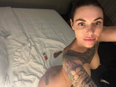 Parker Skyes Nude Photos photo 23
