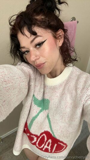 Curvycherry00 Nude Photos photo 18