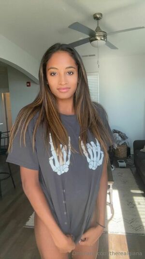 Therealgiana Nude Photos photo 6