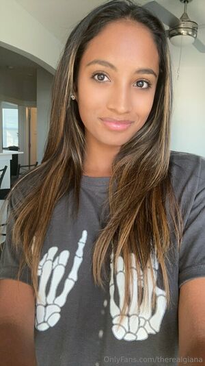 Therealgiana Nude Photos photo 23