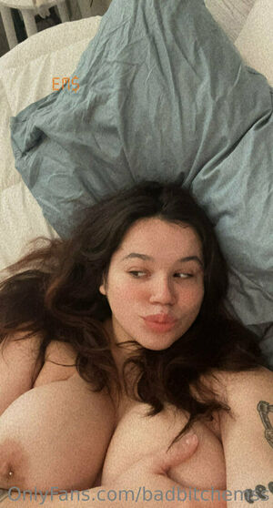 Badbitchemss Nude Photos photo 11