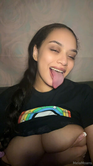 Mouthymela Nude Photos photo 15