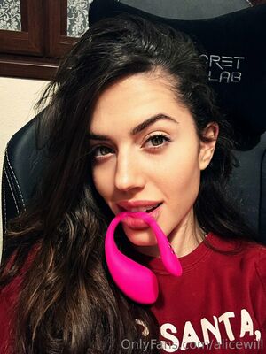 Alicewill Nude Photos photo 22