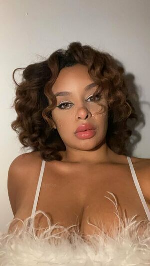Beurettine Nude Photos photo 2