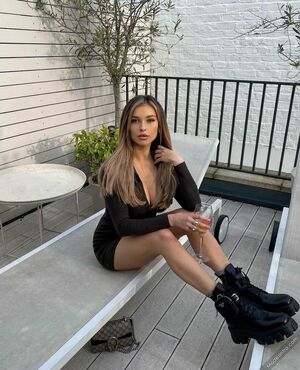 Laurenblake Nude Photos photo 17
