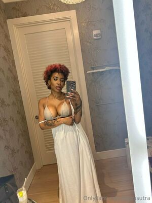 Demi Sutra Nude Photos photo 235