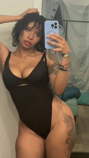 AhquaMarine Nude Photos photo 9