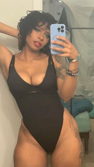 AhquaMarine Nude Photos photo 15