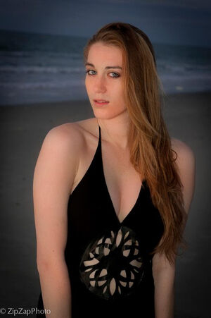 Amber Hayes Nude Photos photo 27