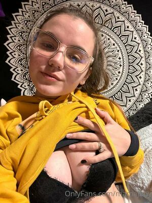 Ryliefoxx Nude Photos photo 30