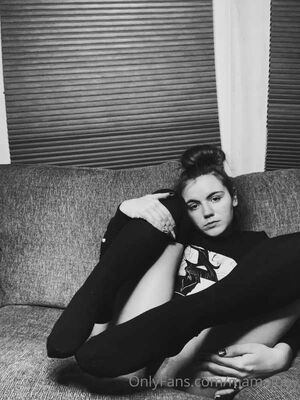 Ryliefoxx Nude Photos photo 35
