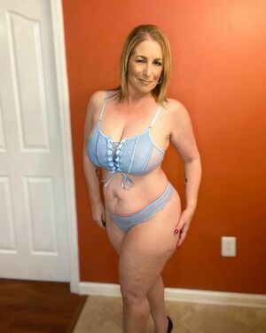 Danni Jones Nude Photos photo 93