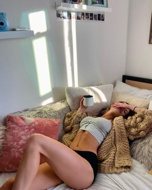 Karlyetaylor Nude Photos photo 9