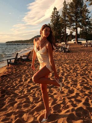 Elise Tokars Nude Photos photo 14