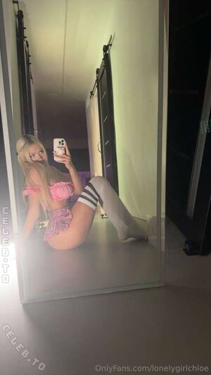 Chloe Yummy Nude Photos photo 31