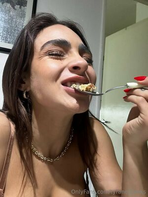 TyraNotBanks Nude Photos photo 59