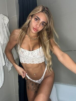 TyraNotBanks Nude Photos photo 89
