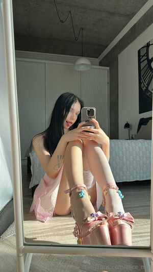 Alice Mul Nude Photos photo 25