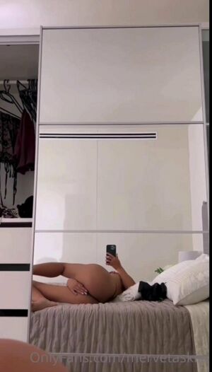 Mervetaskiin Nude Photos photo 6