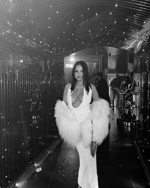 Mervetaskiin Nude Photos photo 61