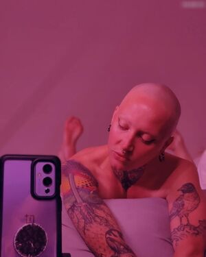 Mary Moon Nude Photos photo 13