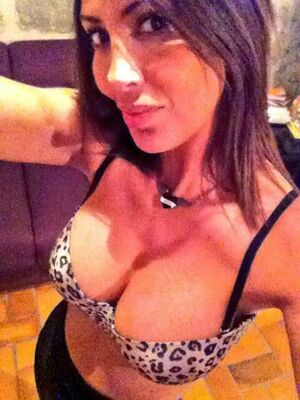 YasmineOfficiel Nude Photos photo 26