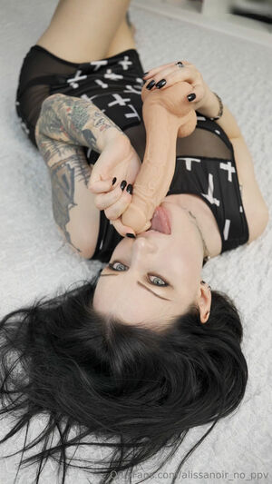 Alissa Noir Nude Photos photo 186