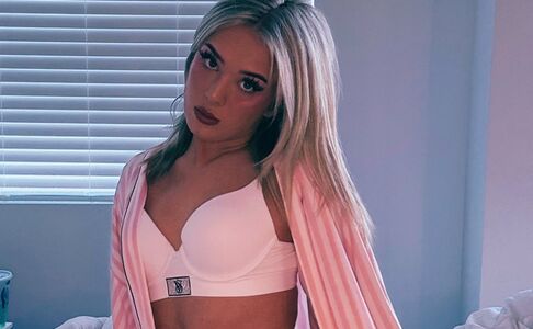 Ashlyn Angel Nude Photos photo 2