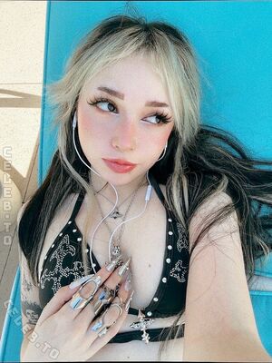 Daniela Herrera Nude Photos photo 8