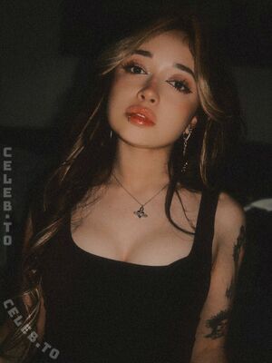 Daniela Herrera Nude Photos photo 9