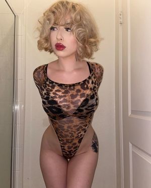 Holly Baby Nude Photos photo 51
