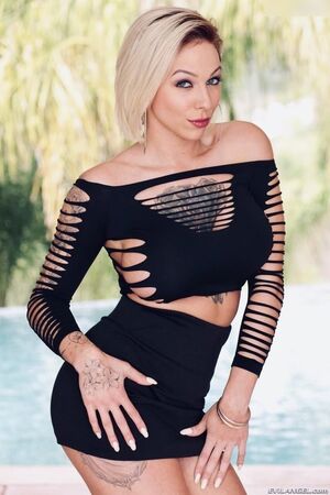 Harlow Harrison Nude Photos photo 159