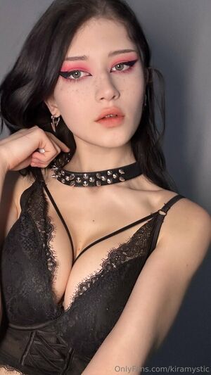 Kiramystic Nude Photos photo 20