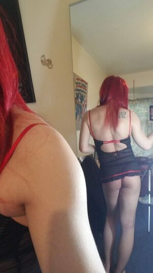 Luna Bella Nude Photos photo 1