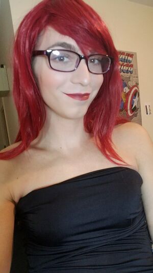 Luna Bella Nude Photos photo 2