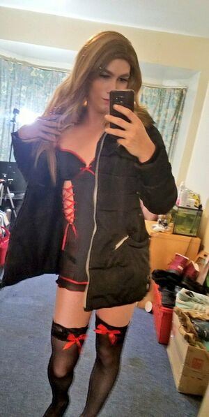 Luna Bella Nude Photos photo 11